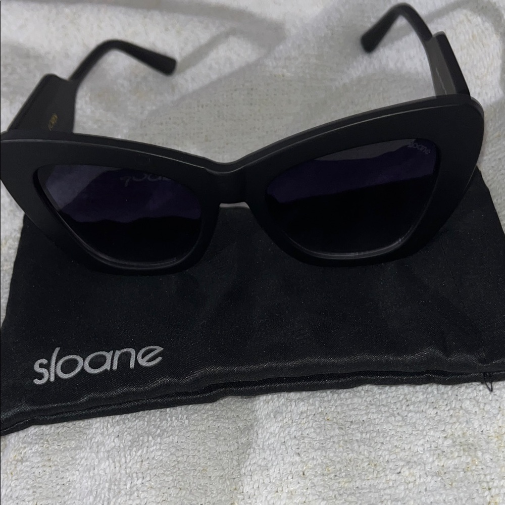 Sloan Loren cat eye black frame polarize shades NWOT